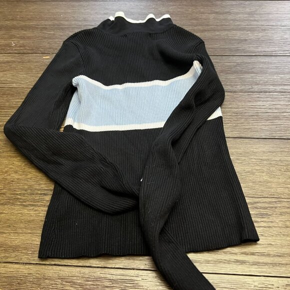 Charlotte Russe Long Sleeve Black Ribbed Top with Quarter Zip - Picture 3 of 3